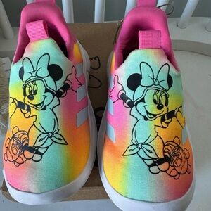 Kids adidas MONO fit sneakers